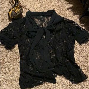 Beautiful Lace black short sleeves